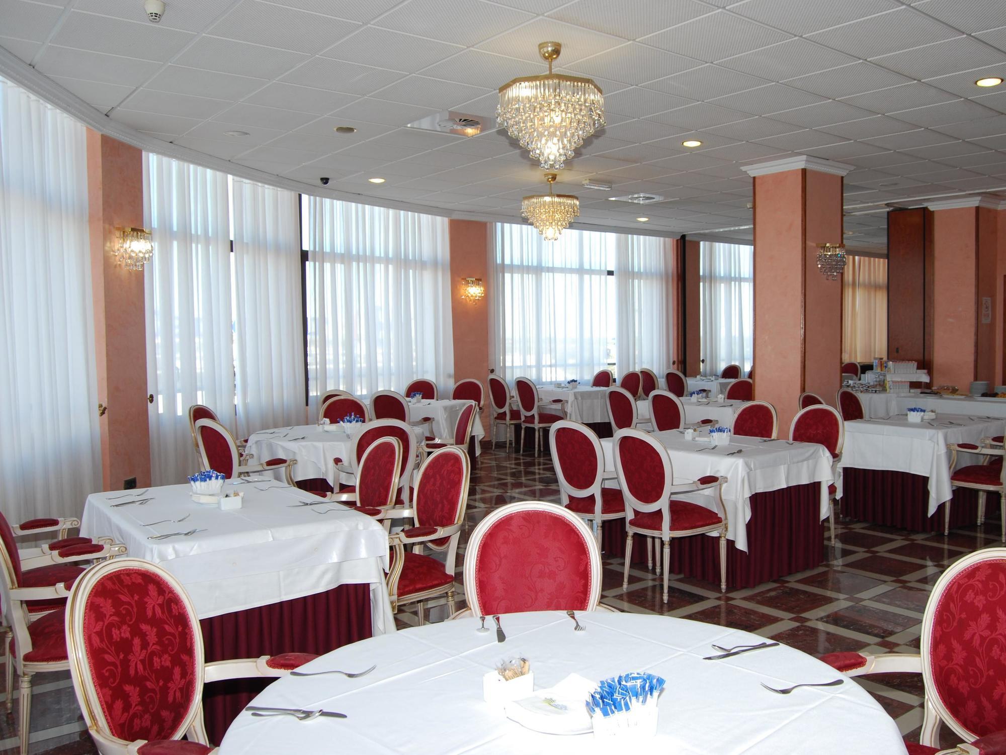 Palace 4*