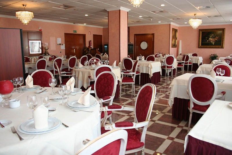 Palace 4*